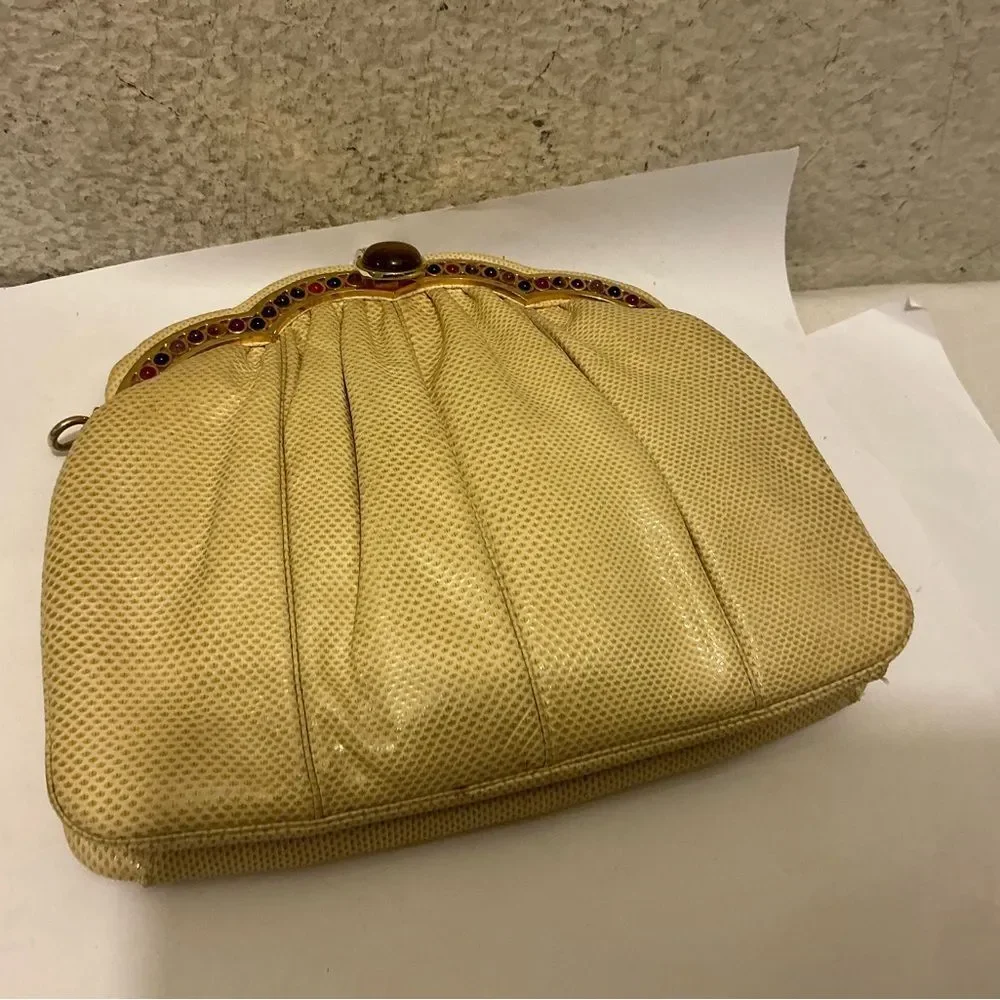 Judith Leiber good chain