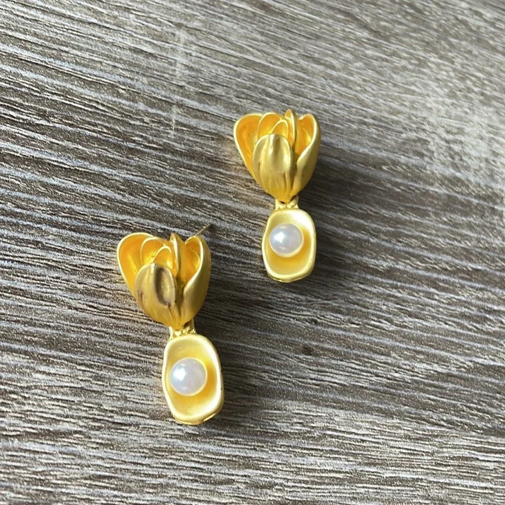 Vintage style earrings N4