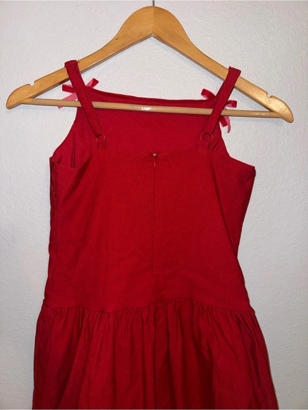 art class bright sleeveless