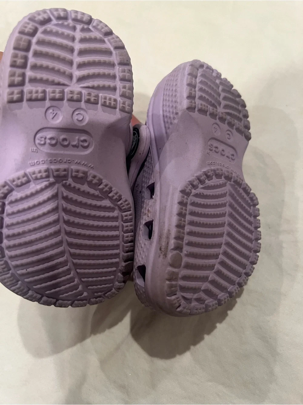 CROCS comfortable slip