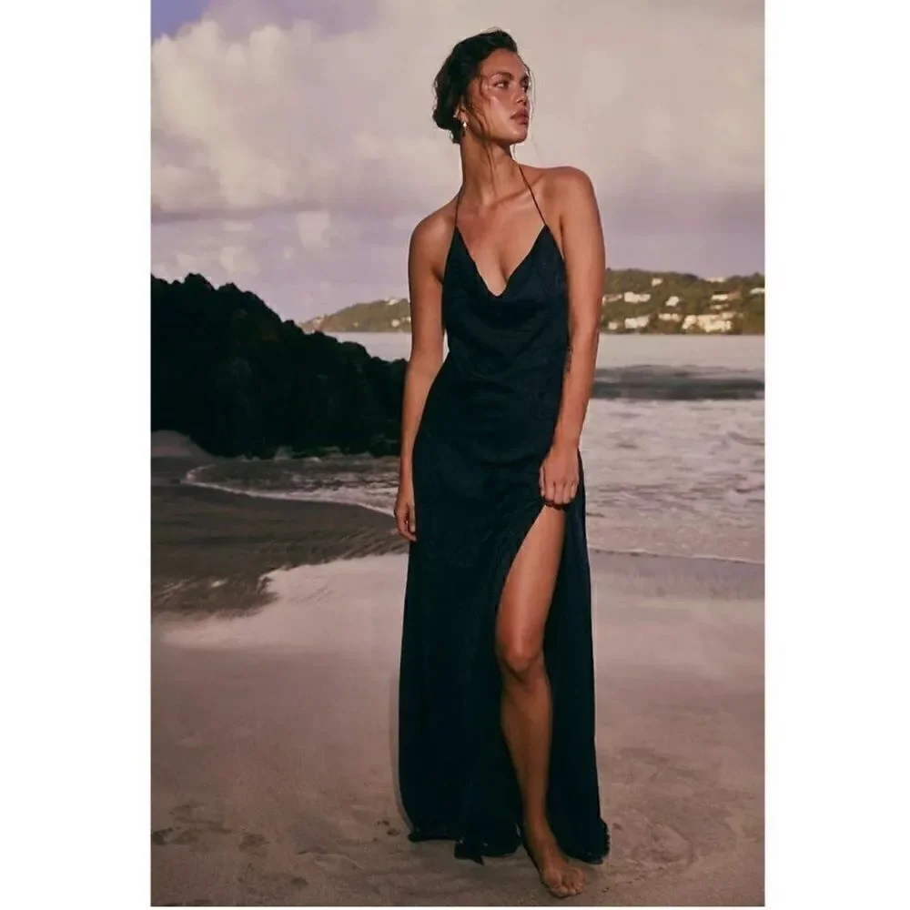 Free People turn heads