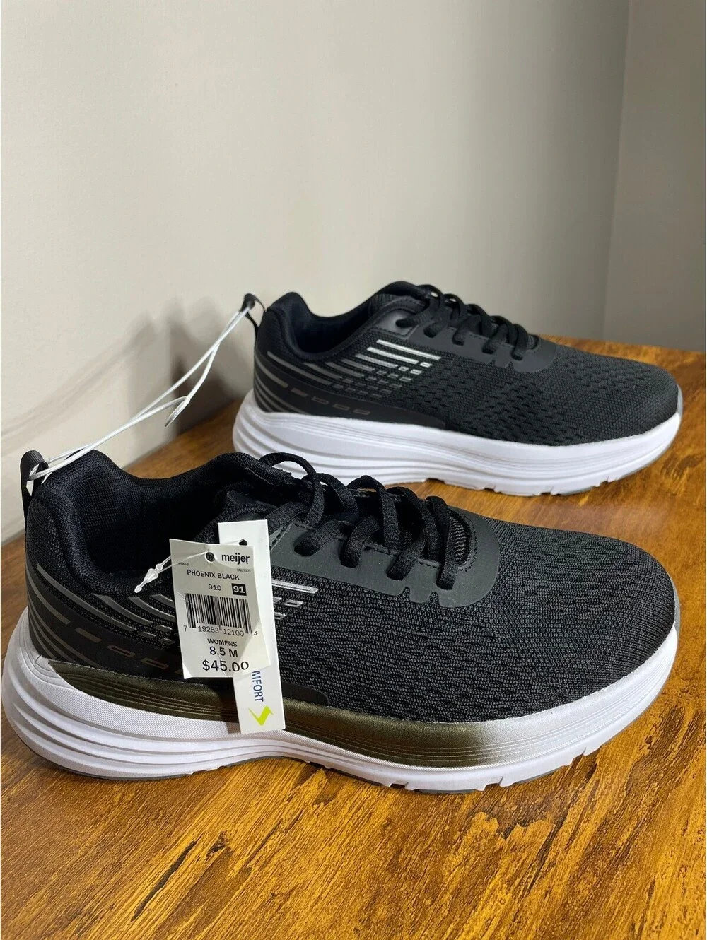 New Vively Phoenix Black Mesh Athletic Sneakers Women's Size 8.5 Gorpcore BTS