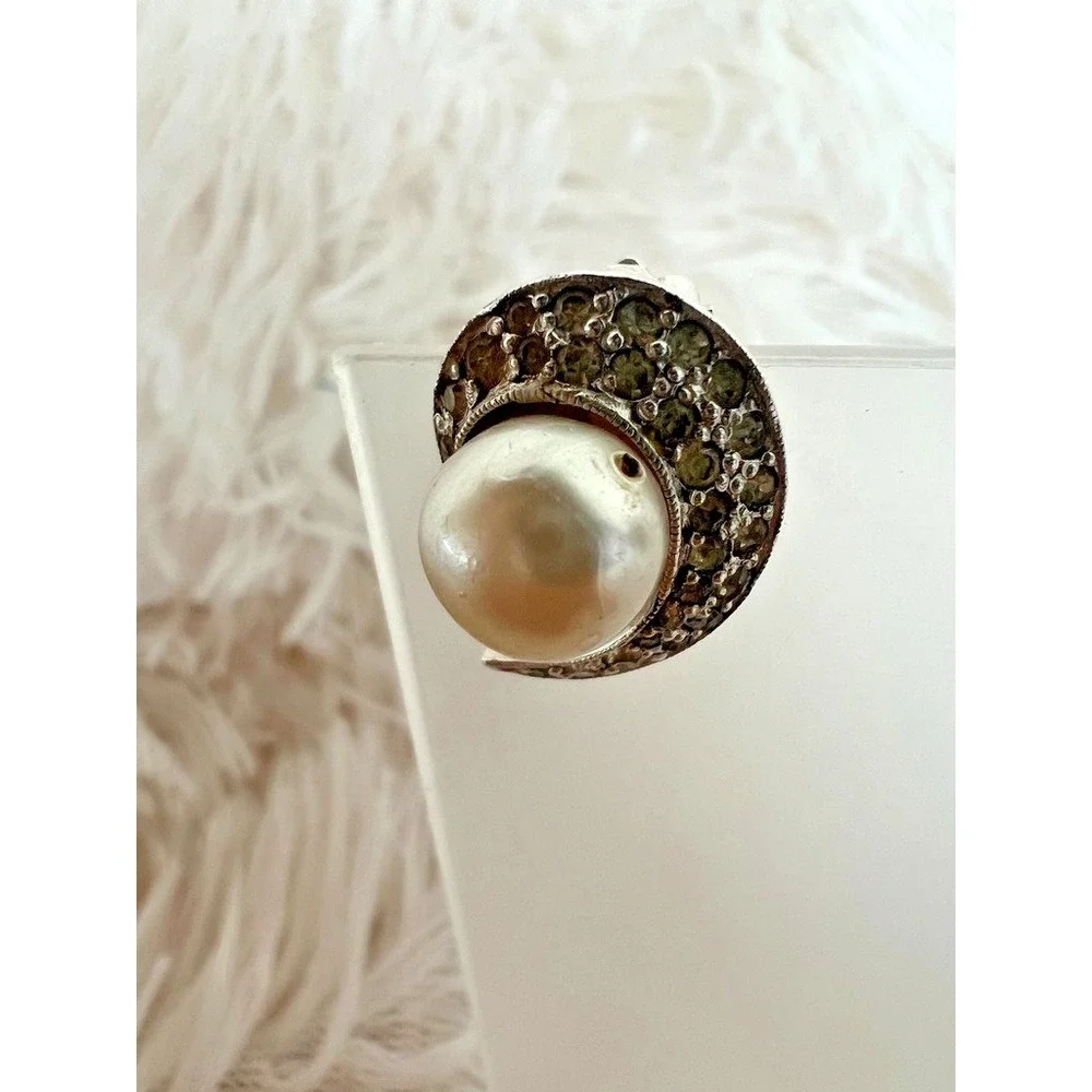 Vintage Jomaz Pearl Rhinestone Crescent Clip Earrings 1940s‎ 1950s Signed Halo