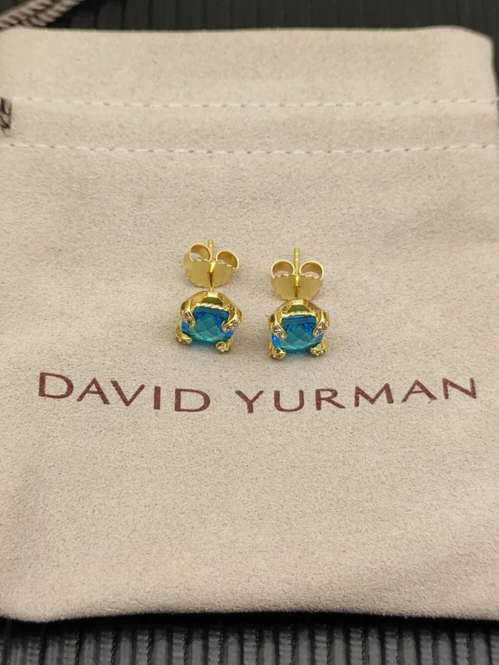 🌟David Yurman🌟 Blue Diamond 8mm stud earrings