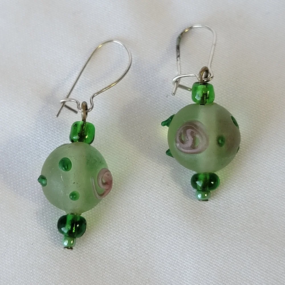 N/A drop earrings