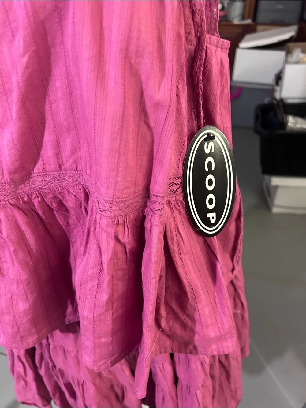 scoops all movement neckline