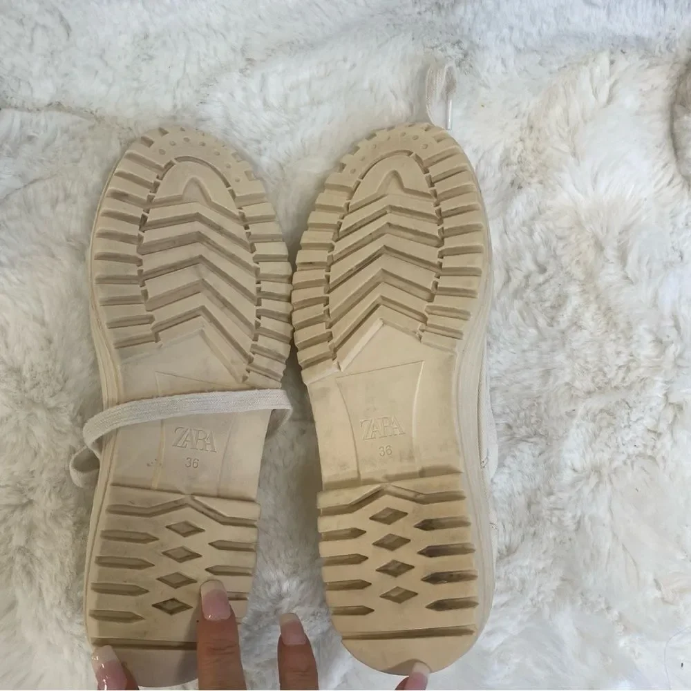 Zara white canvas