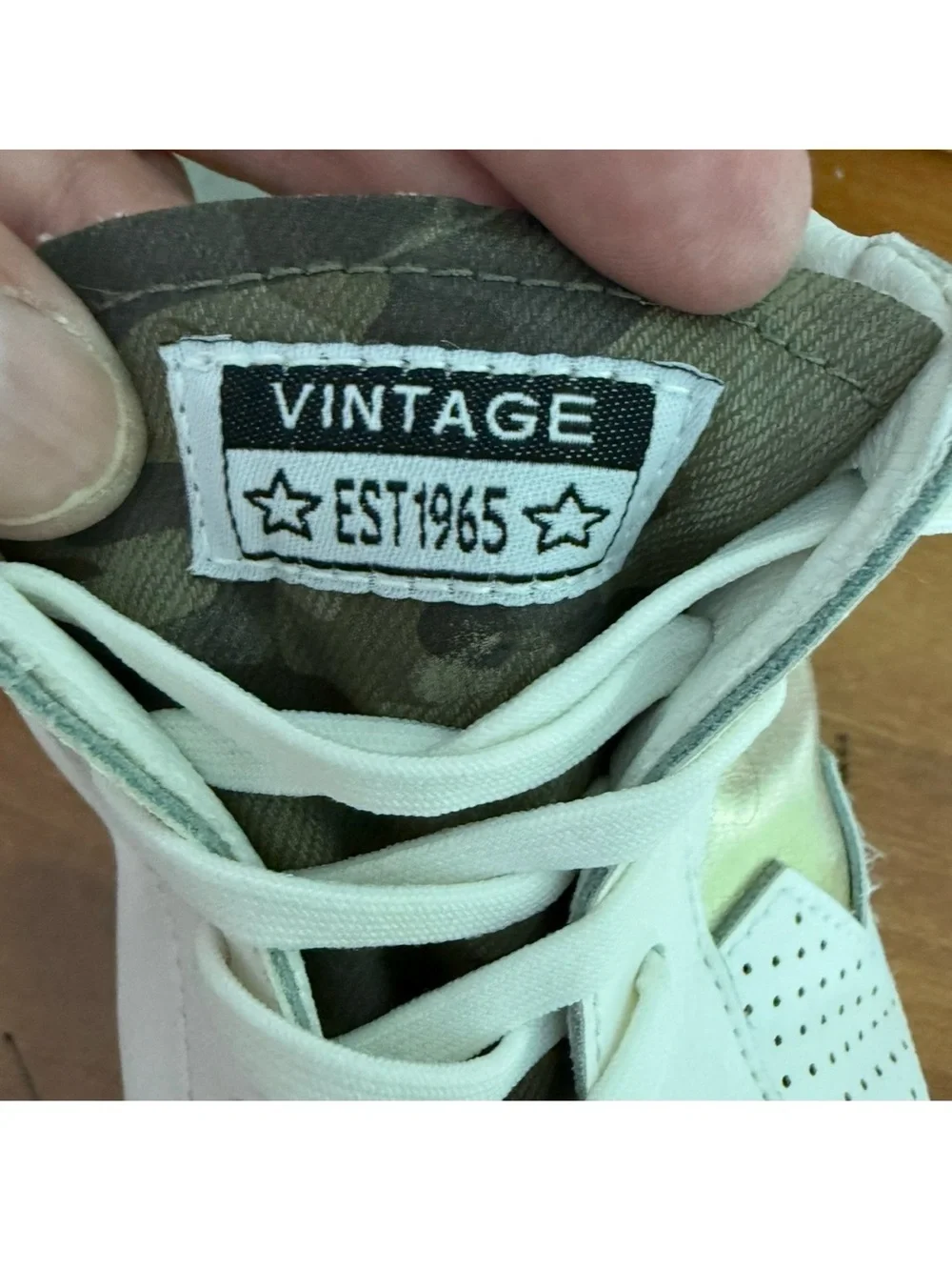 Vintage Havana low top