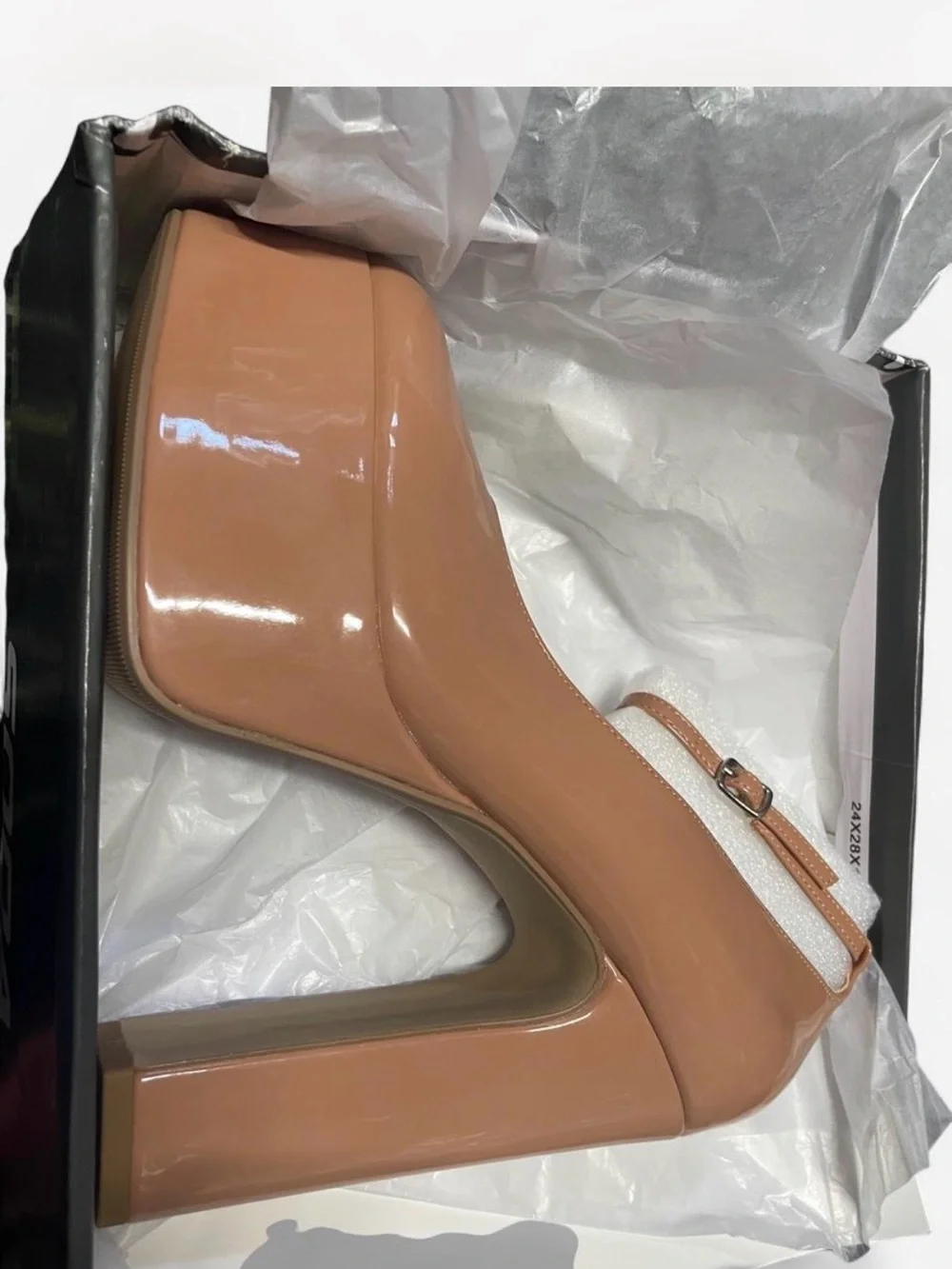 Women’s Nude Neutral Platform Mary Jane Pumps 8.5
