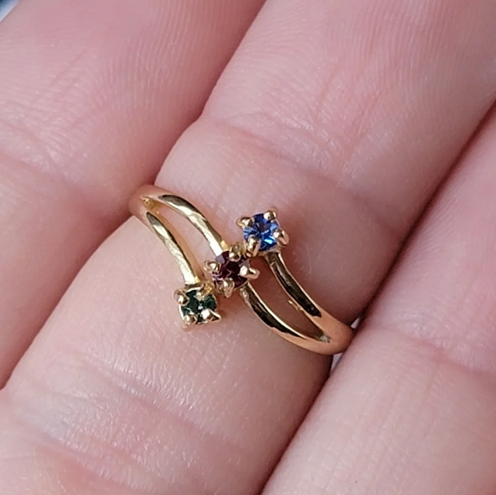 Triple Gemstone Split Shank Gold Tone Ring Vintage Simulated Stone Size 6