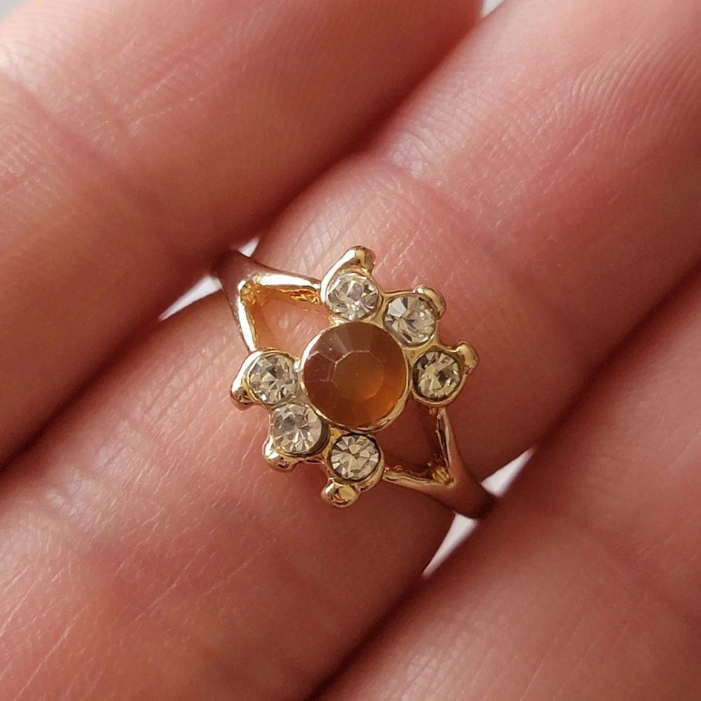 Ring fashion rhinestone