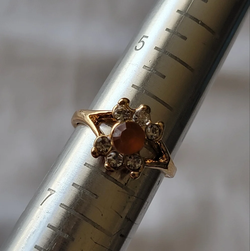 Ring fashion rhinestone