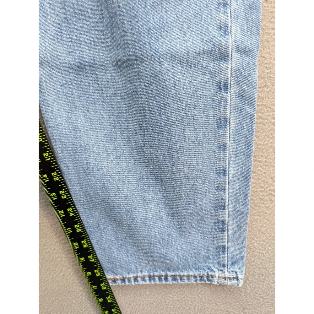 Levis step into
