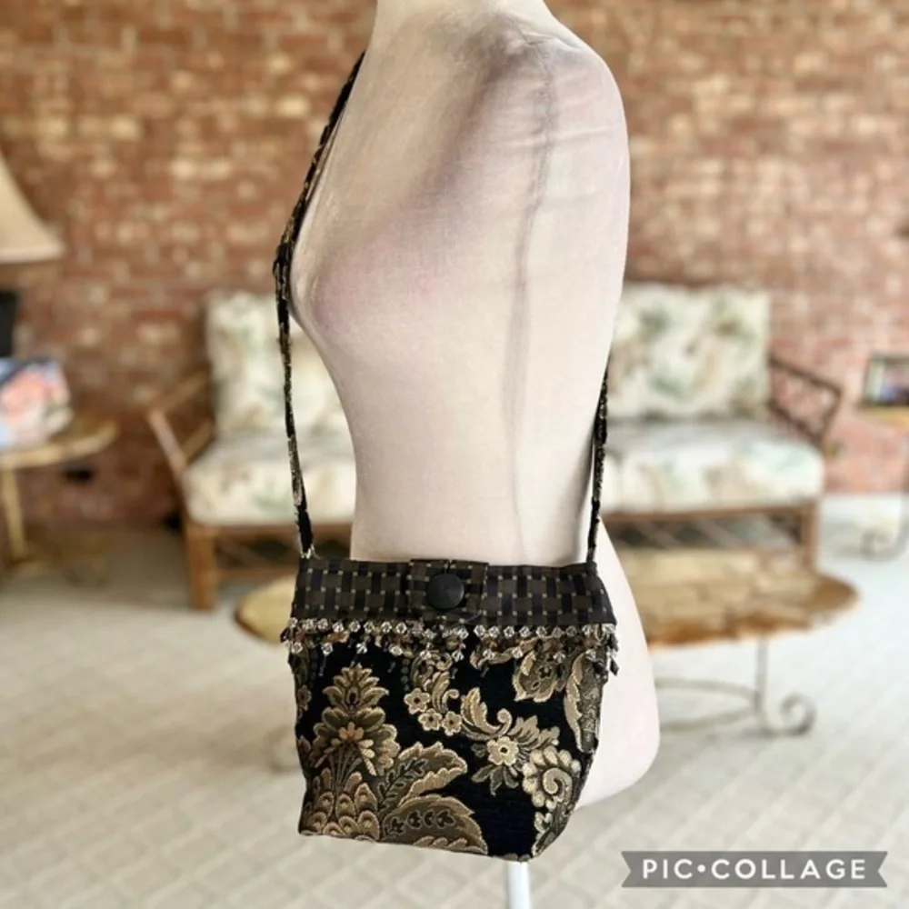 Bag Crossbody Shoulder Artisan Brocade Black Gold Metallic Beaded Tapestry
