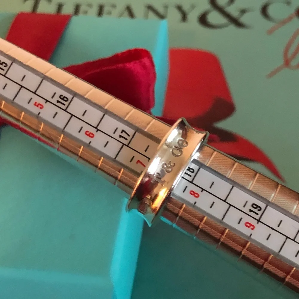 Tiffany & Co. 💯 authentic