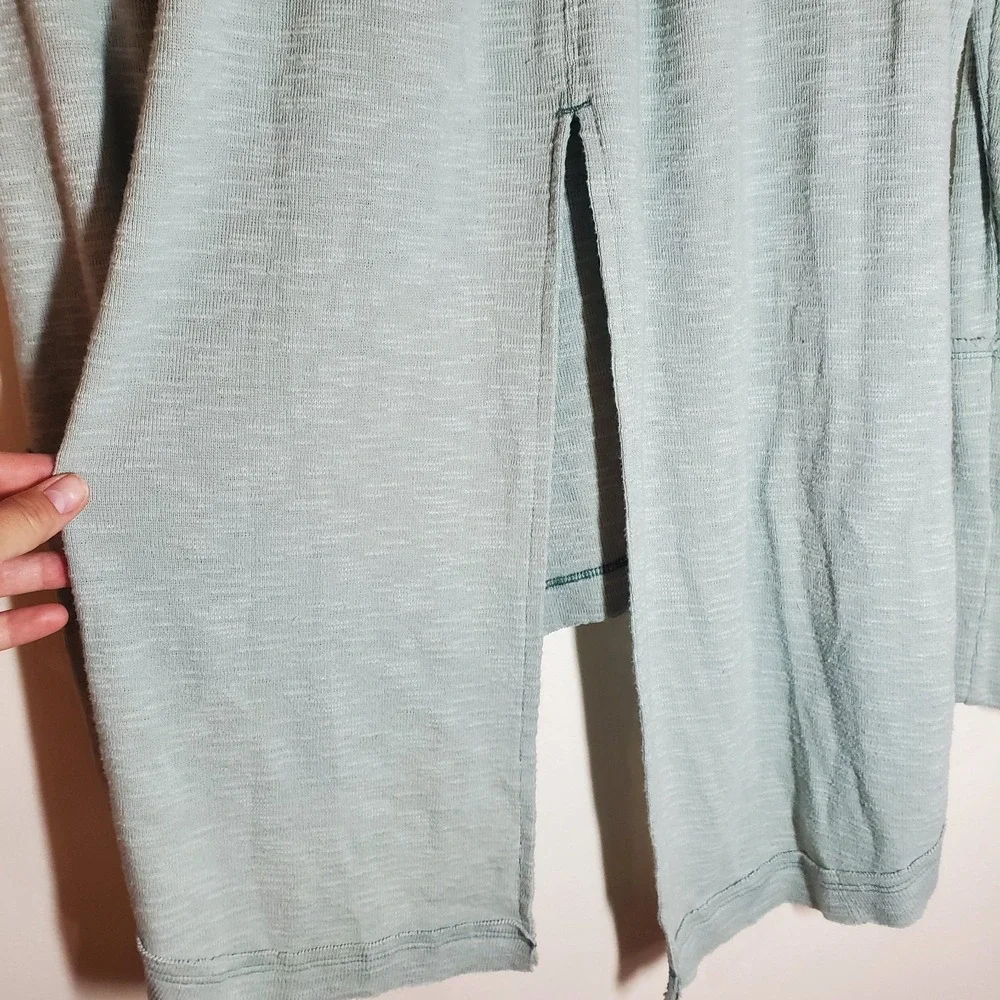Free People We The Free Tara Split Back Turtleneck Sweater Size Small, Green