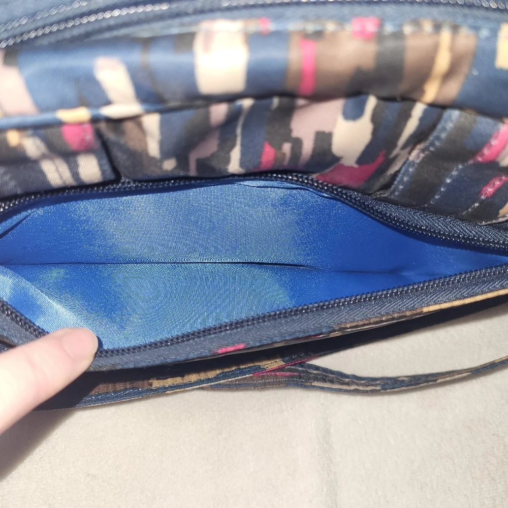 LUG Carousel‎ Crossbody Bag