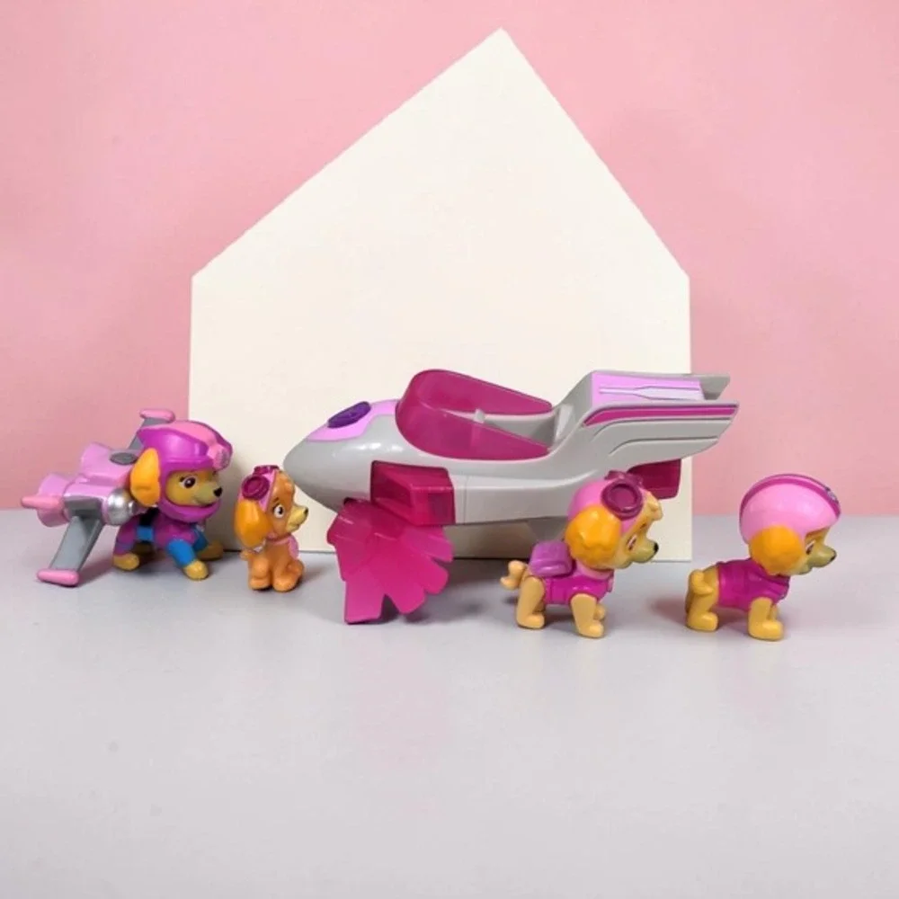 Paw Patrol soar into