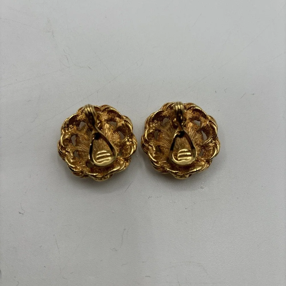Signed Monet Gold Tone‎ Twisted Rope Comfort Clip On Dome Earrings