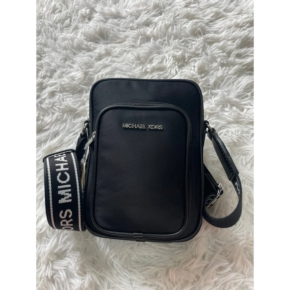 Michael Kors nwt material