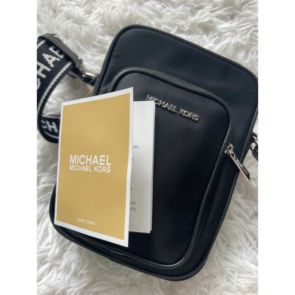 Michael Kors nwt material