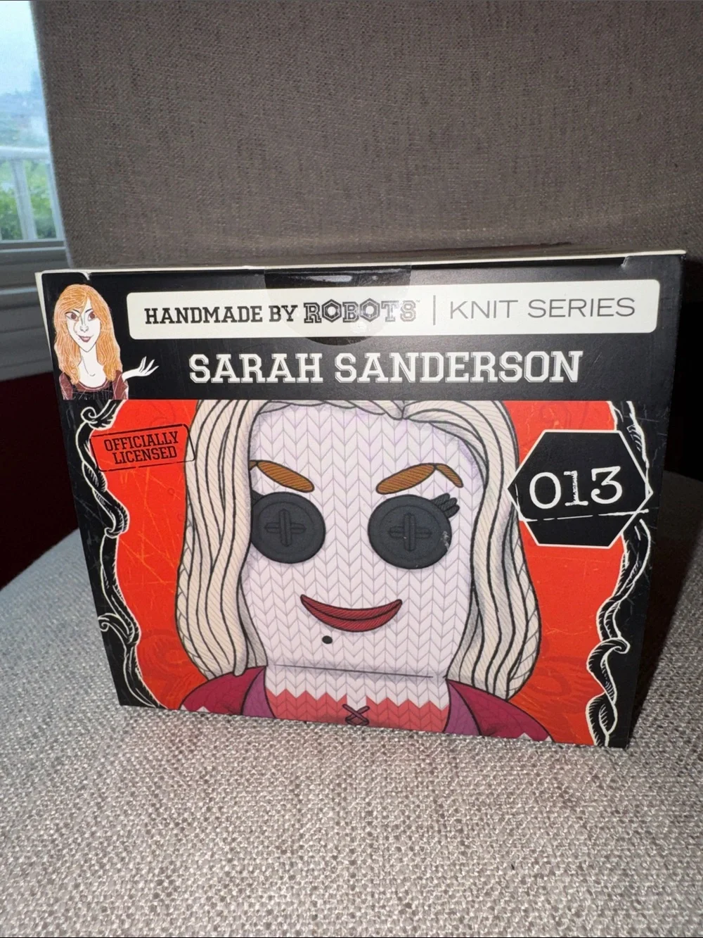 HM Robots Disney Hocus Pocus SARAH SANDERSON Vinyl Figure #13 ‎ Knit Series nib
