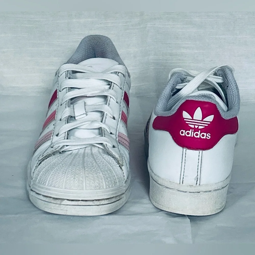 adidas stylish comfortable
