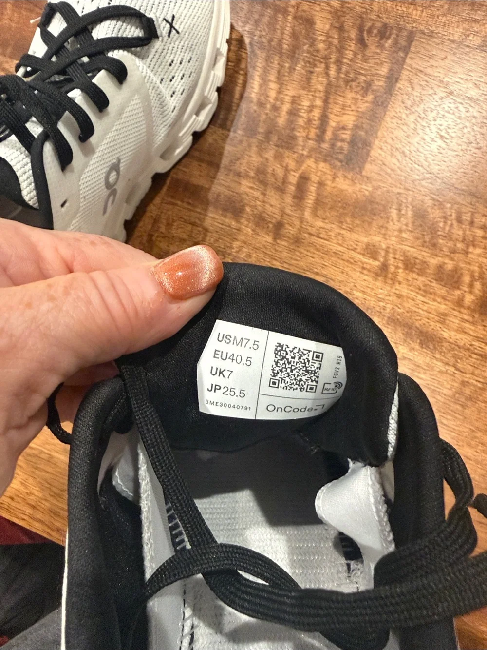 On Clouds Lightweight White and Black Women's Running Sneakers