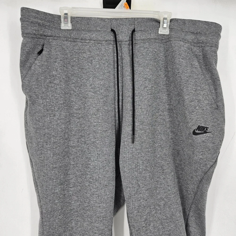 Nike tech jogger