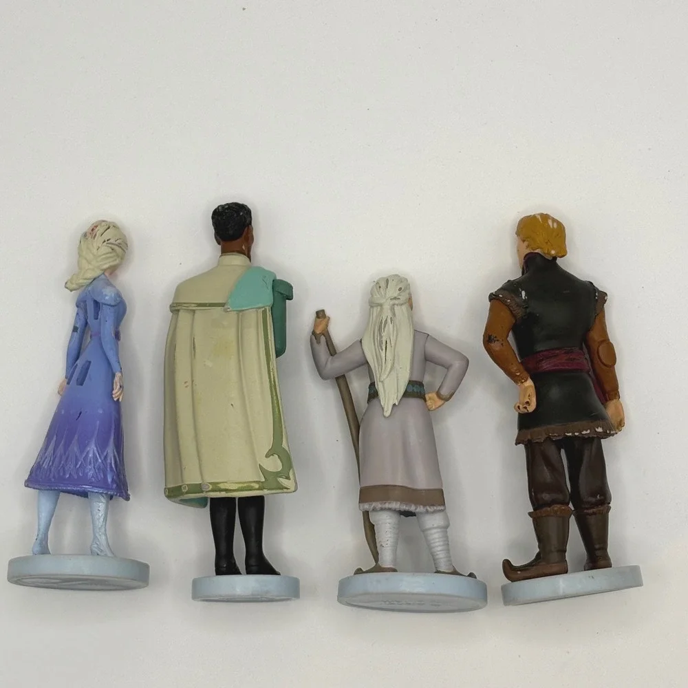 Disney Frozen 2 Figurine Set Elsa Kristoff Mattias Yelena‎ PVC Cake Toppers 4pc