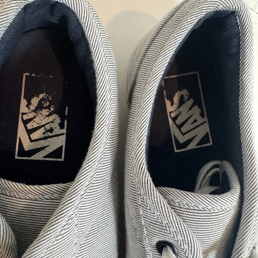 Vans good few