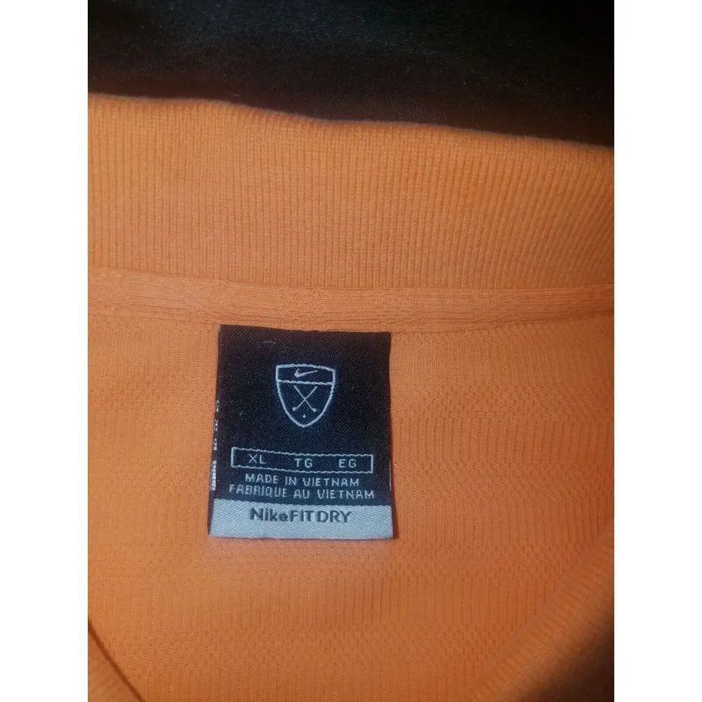 Nike polo shipped