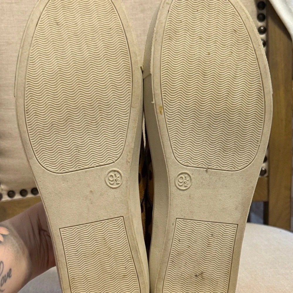 Candie's Brown Leopard Slip-On Shoes, Size 9.5