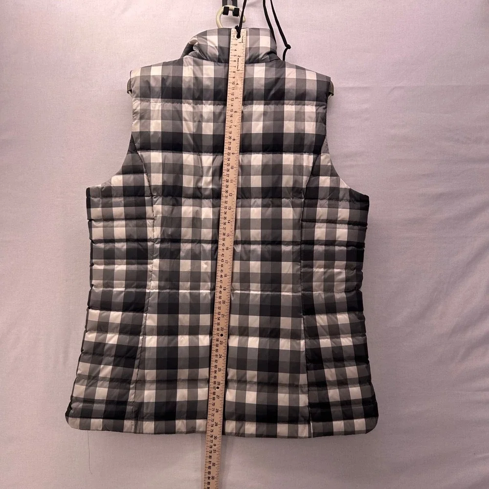 Lands End embrace chic