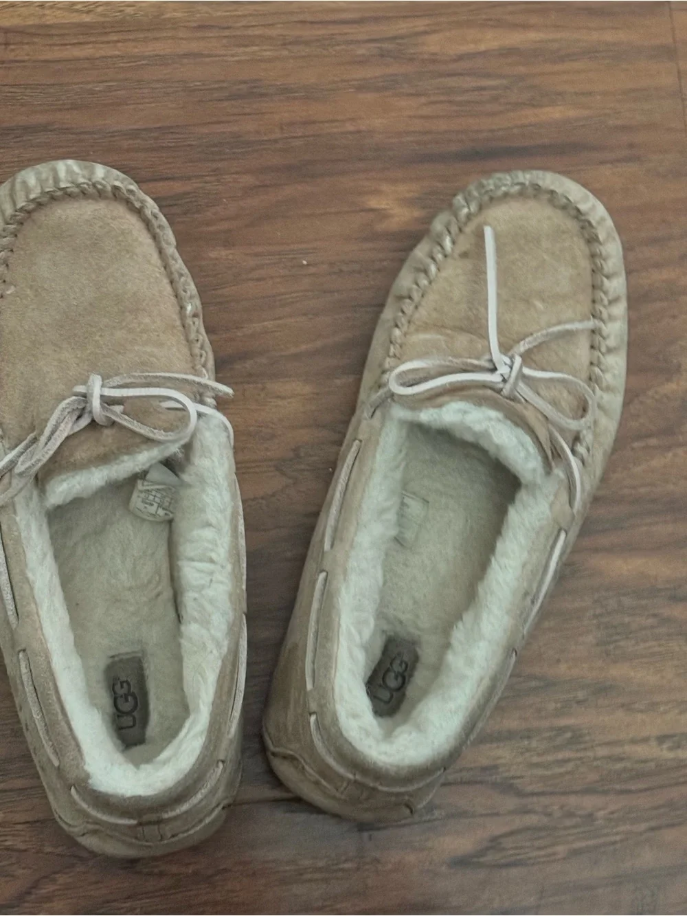 Men’s UGG‎ Dakota Moccasin Slippers Size 12 Tan Suede Shearling Lined Loafers