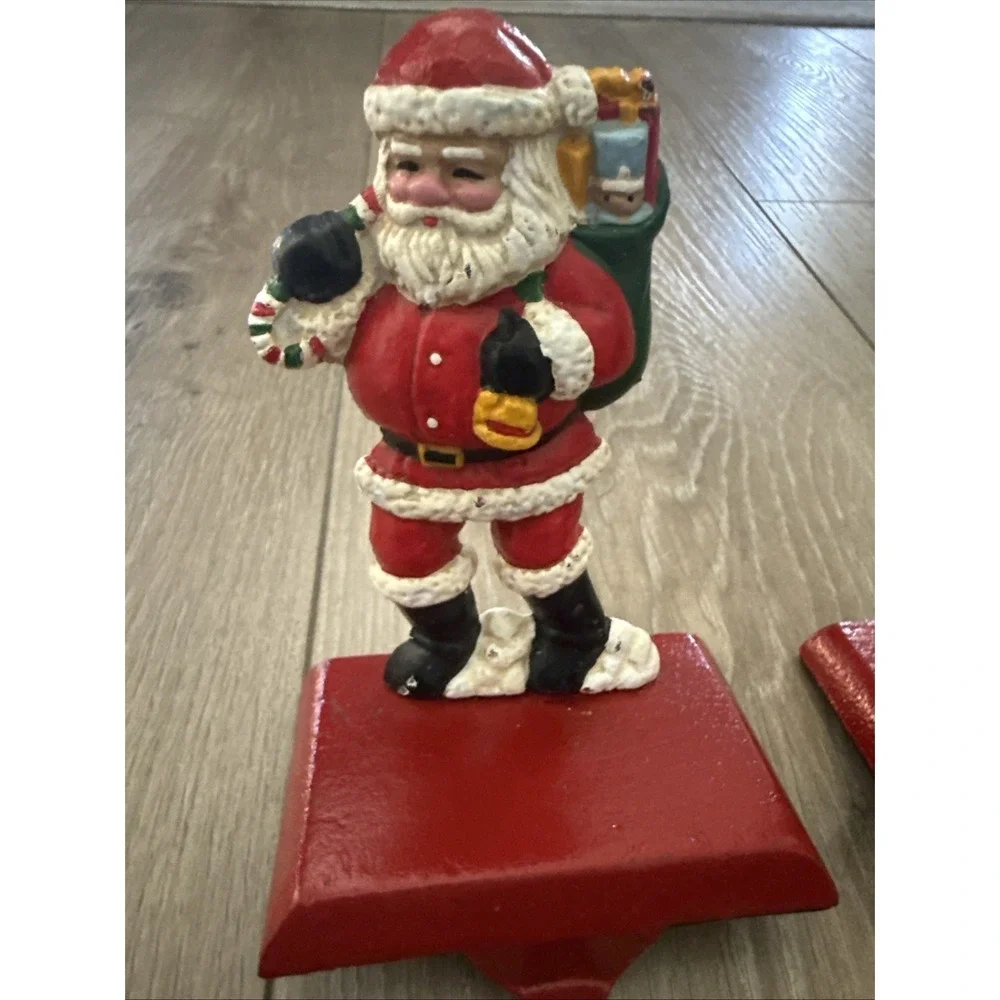 Santa Metal Christmas‎ Holiday Heavy Cast Iron Stocking Hanger Vintage