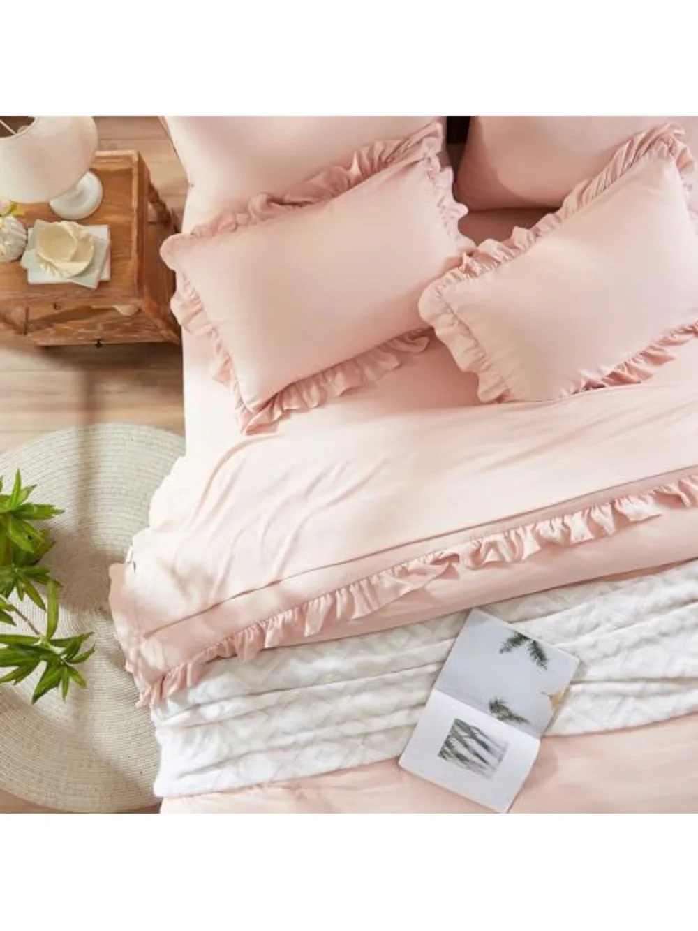 N/A pink ruffle