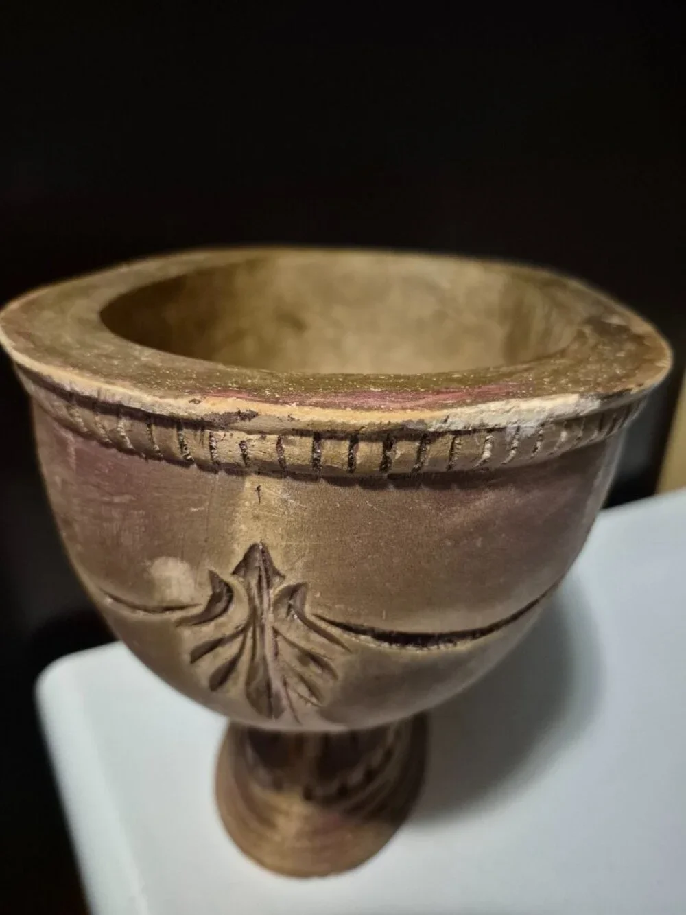 N/A vintage carved