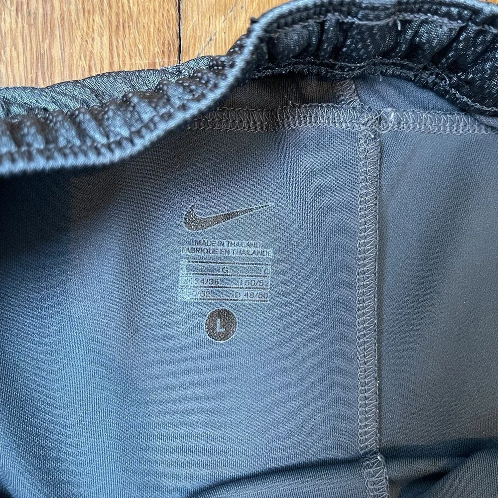 Nike men gray