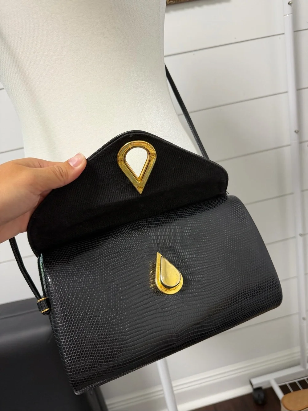 N/A gold hardware