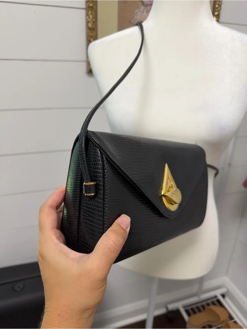 N/A gold hardware