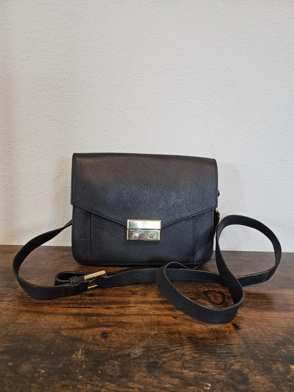 Tory Burch Robinson Saffiano Crossbody