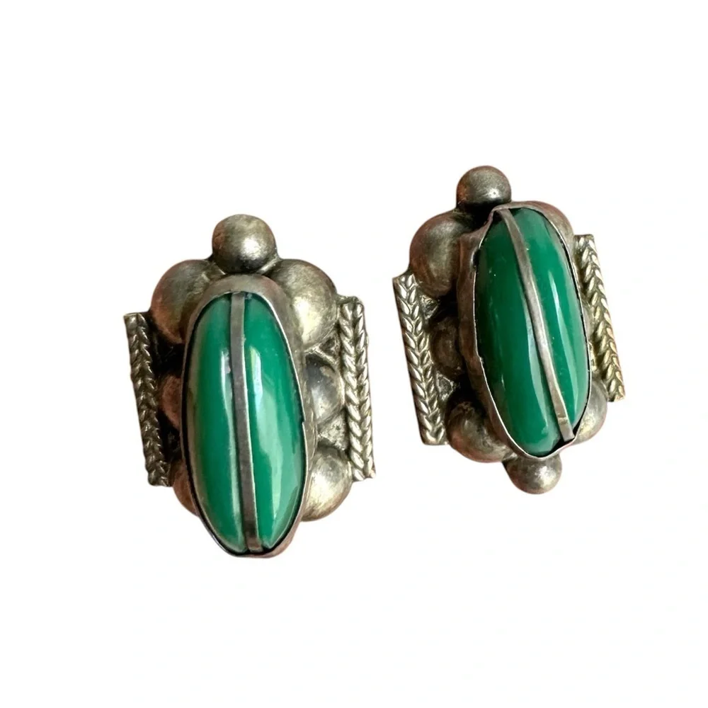 Vintage green onyx