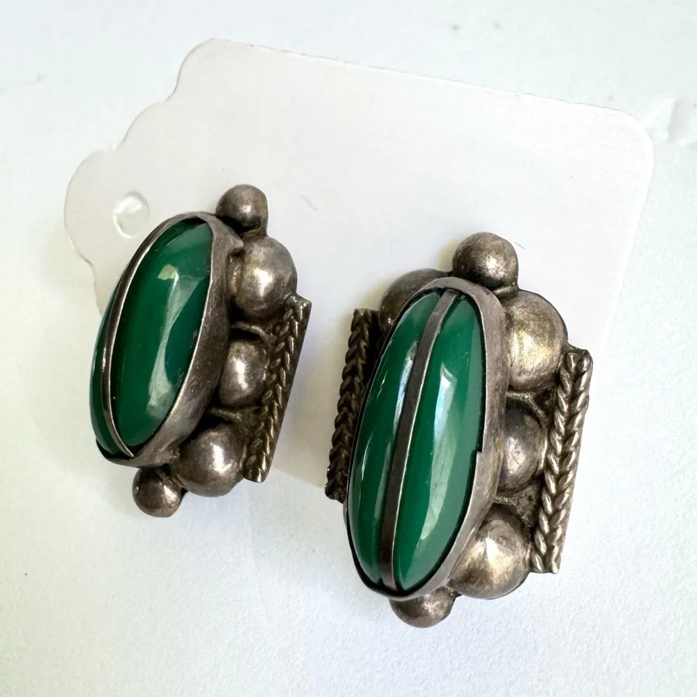 Vintage green onyx