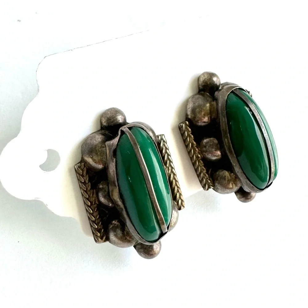 Vintage green onyx