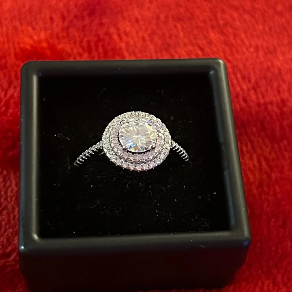 Moissanite retail $599