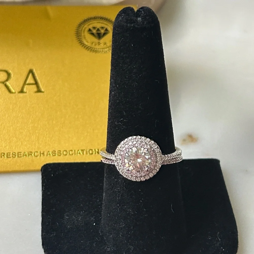 Moissanite retail $599