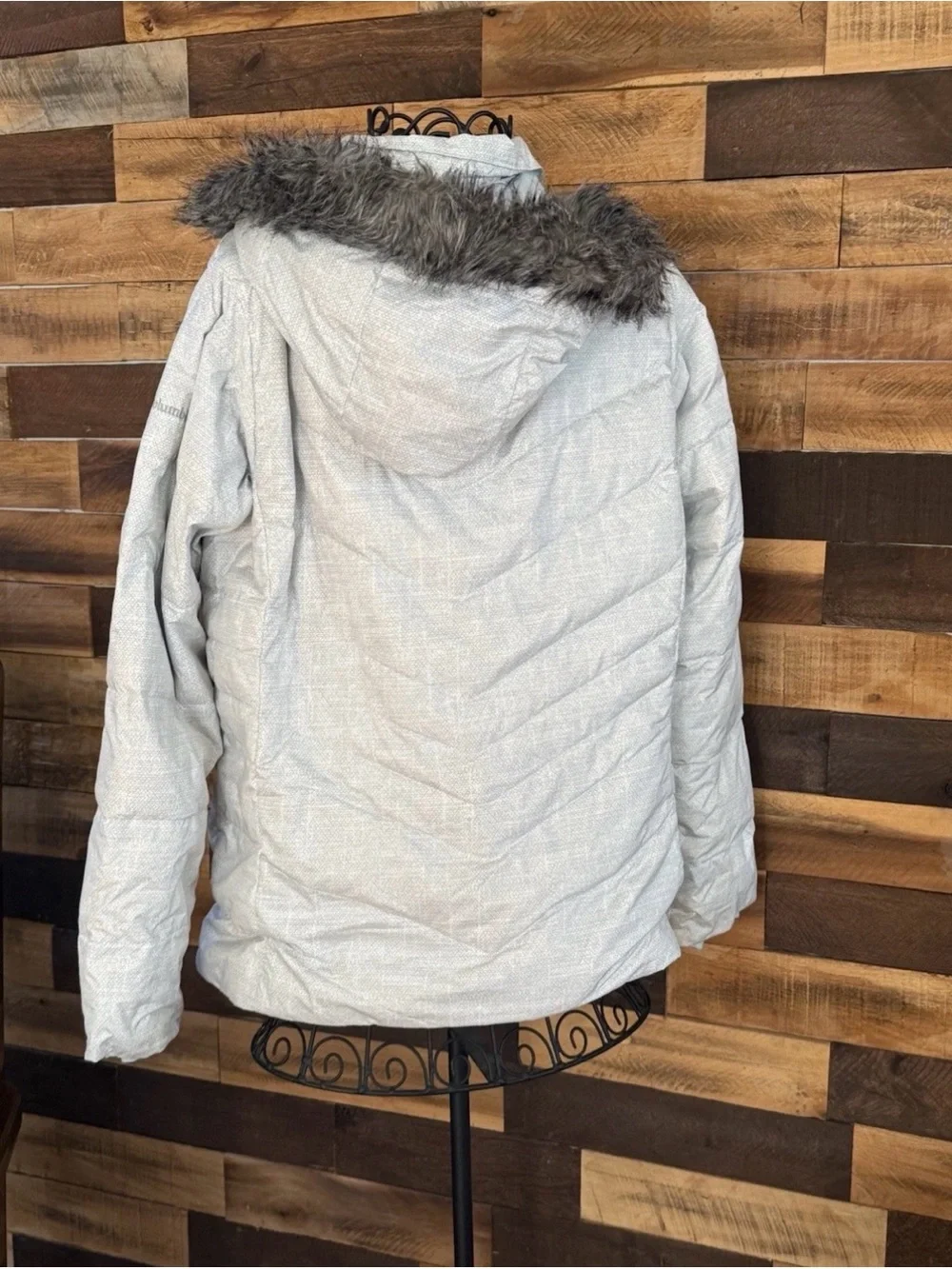 Columbia resistant zip
