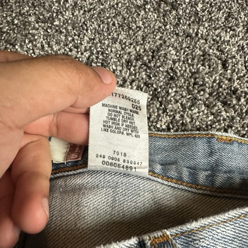 Levis 505 Jeans 38x32 Blue Distressed Denim Straight Leg Faded Y2K Grunge Skater