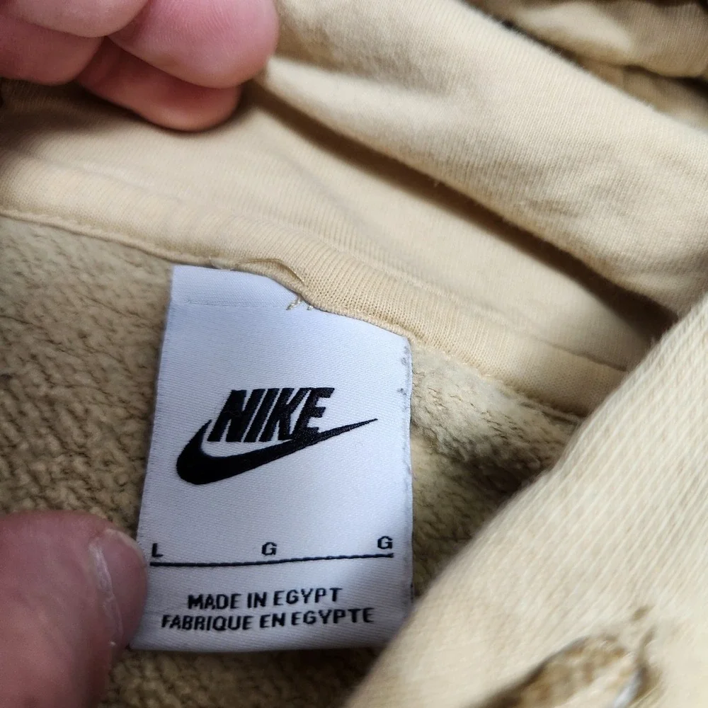 Nike excellent neck